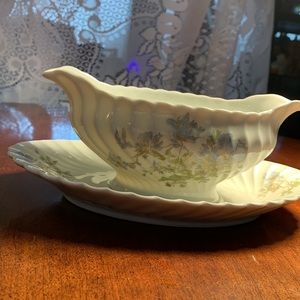 Mint! HAVILAND Limoges Margaux gravy boat sauce bowl.
